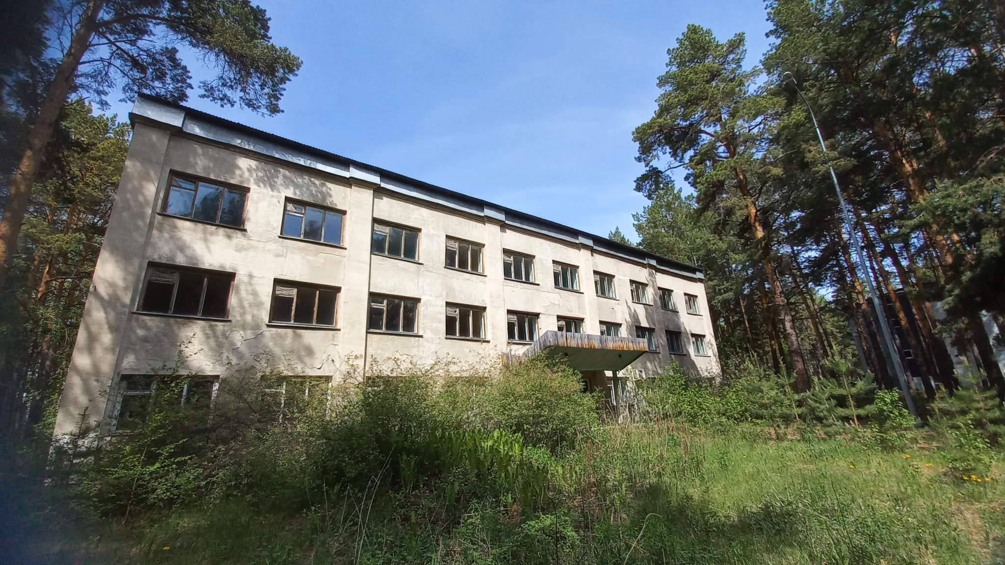 Продам торговое помещение 5367 м.кв.