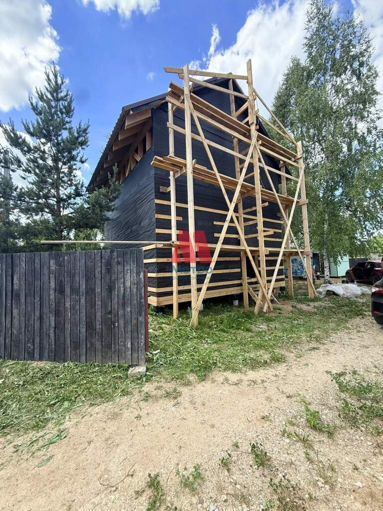 Продам земельный участок 1400 м.кв.