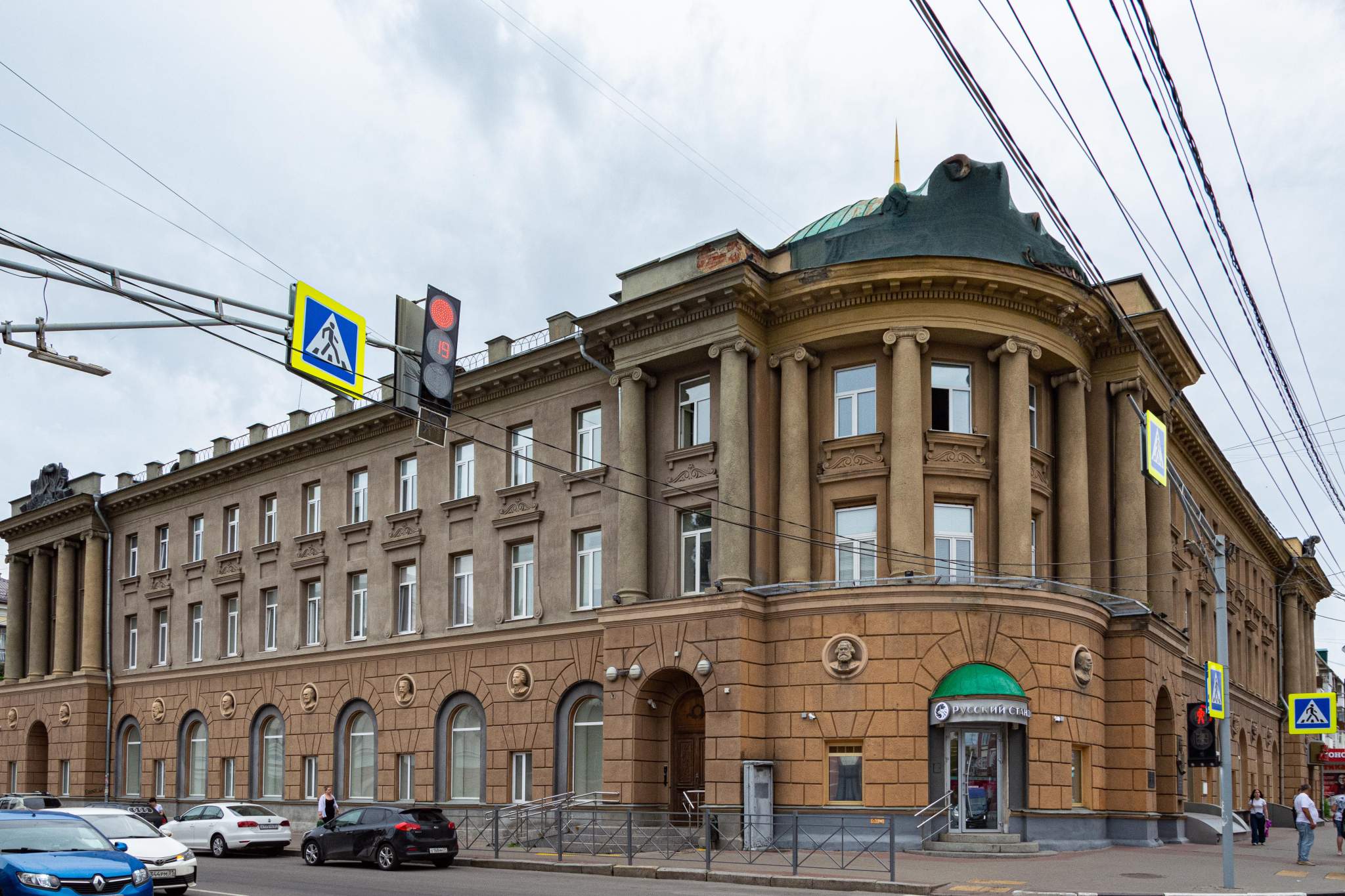 Продам помещение свободного назначения 980.9 м.кв.