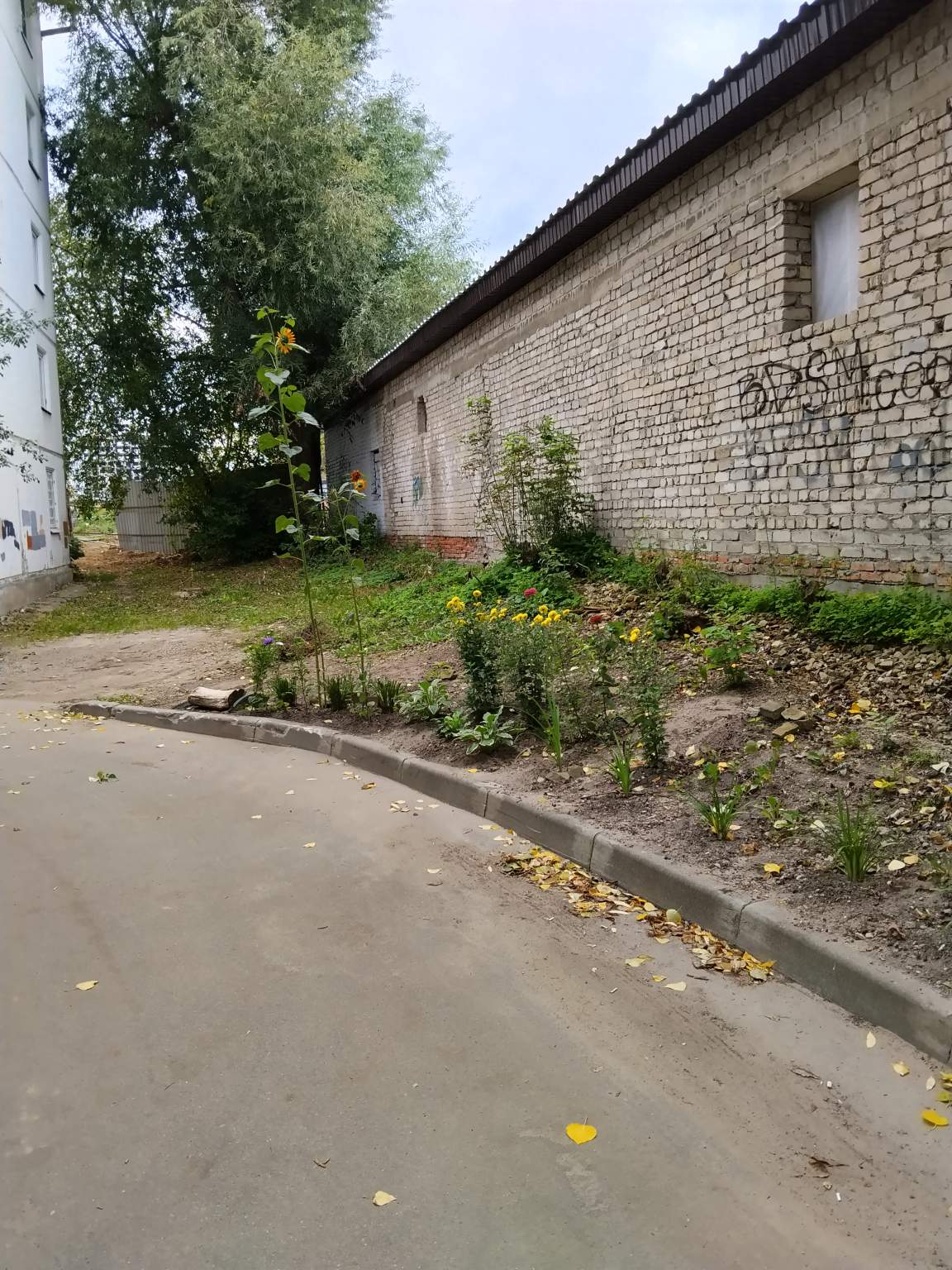 Продам торговое помещение 693 м.кв.