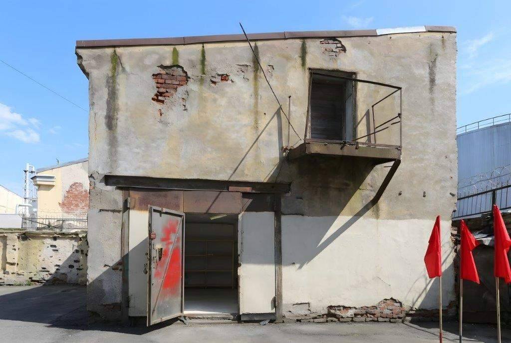 Продам торговое помещение 129.7 м.кв.