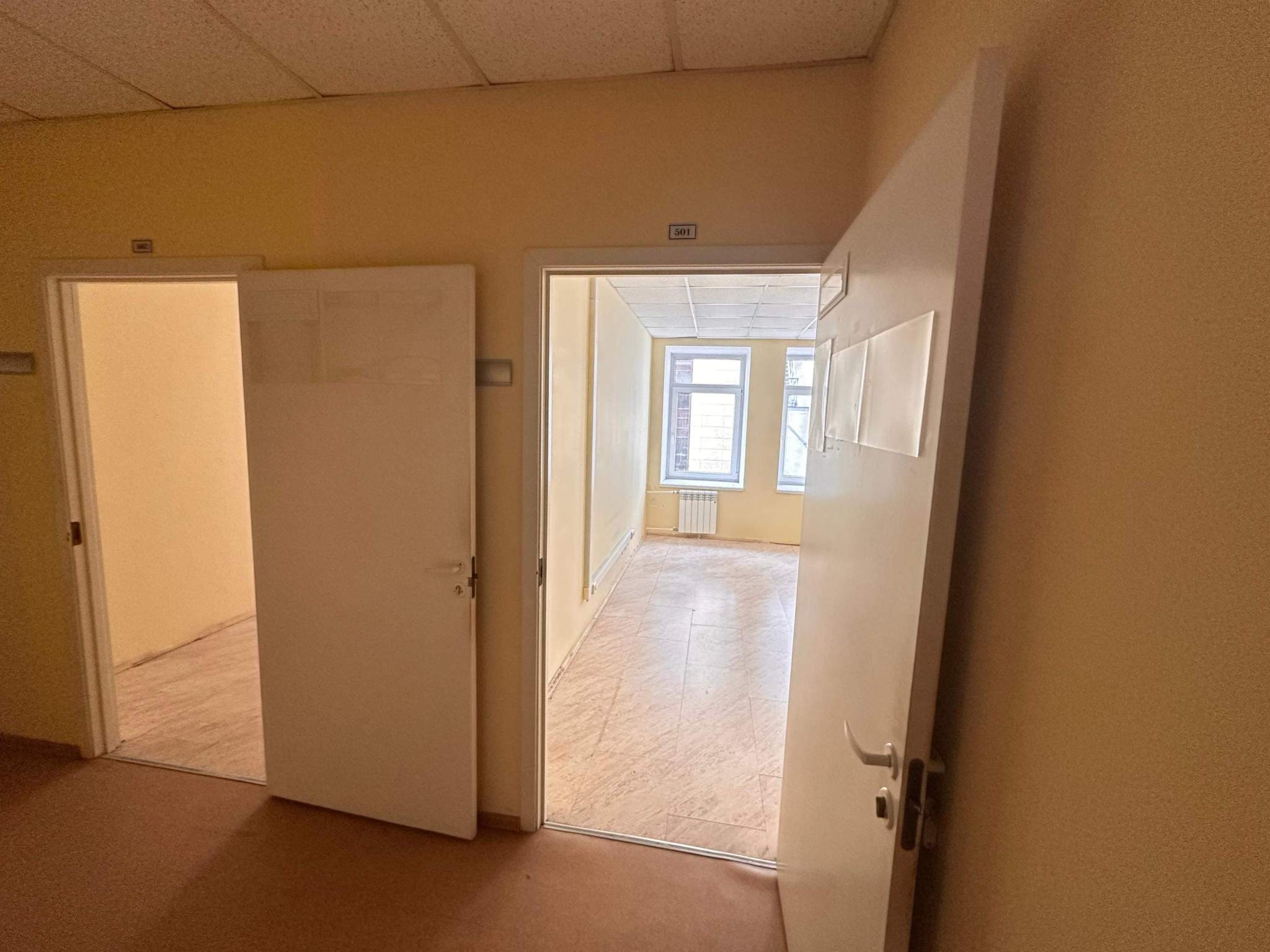 Продам офис 444.9 м.кв.