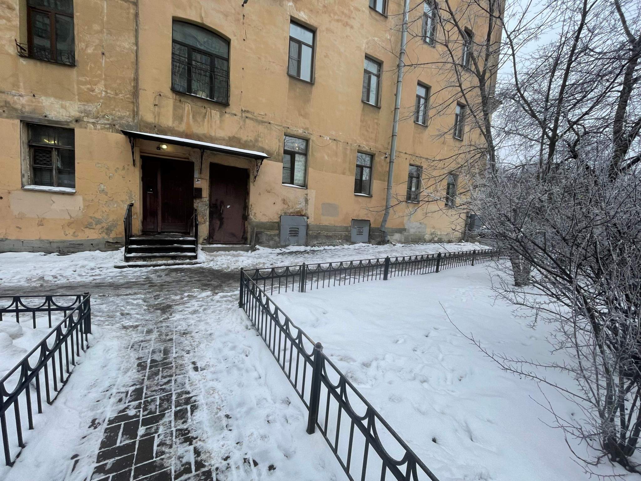 Продам офис 394.3 м.кв.