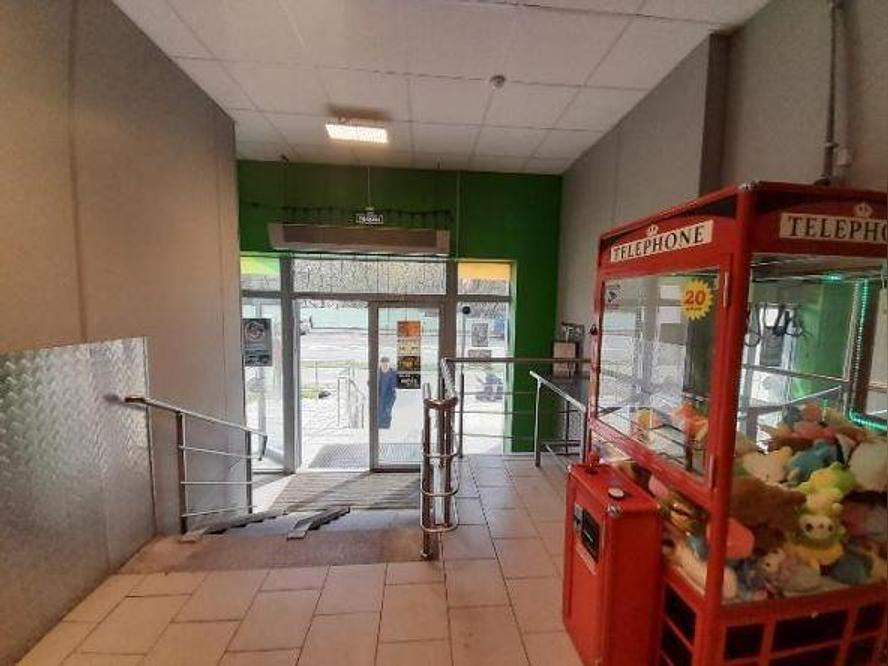 Продам магазин 1245.4 м.кв.