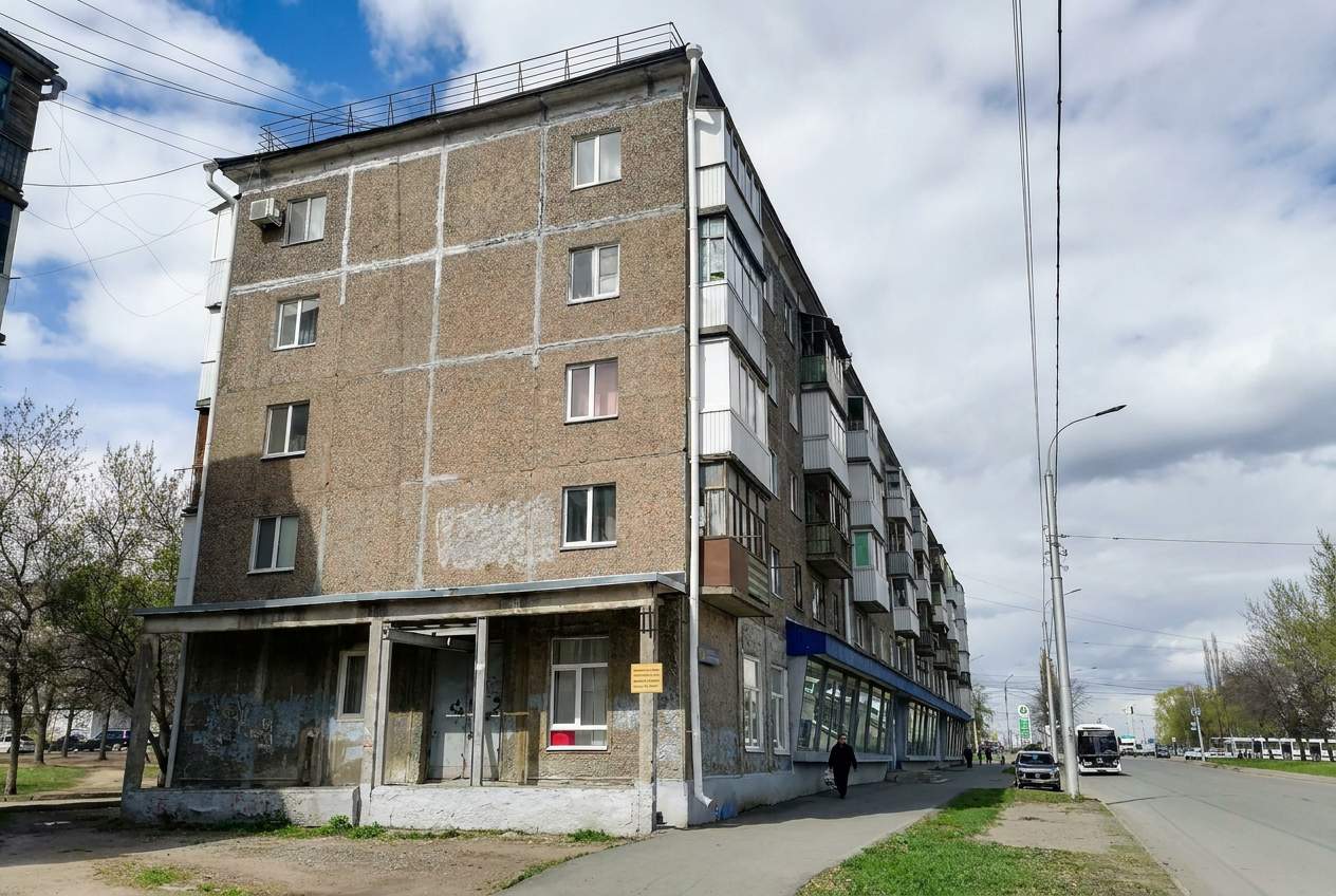 Офис на продажу в Уфе, Вологодская улица, 58 фото №0