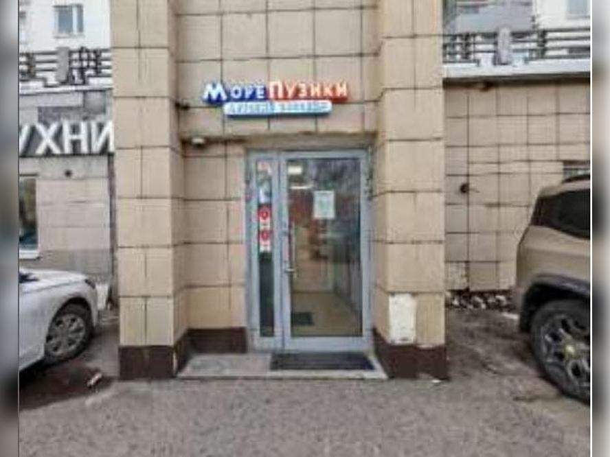 Продам магазин 468.9 м.кв.