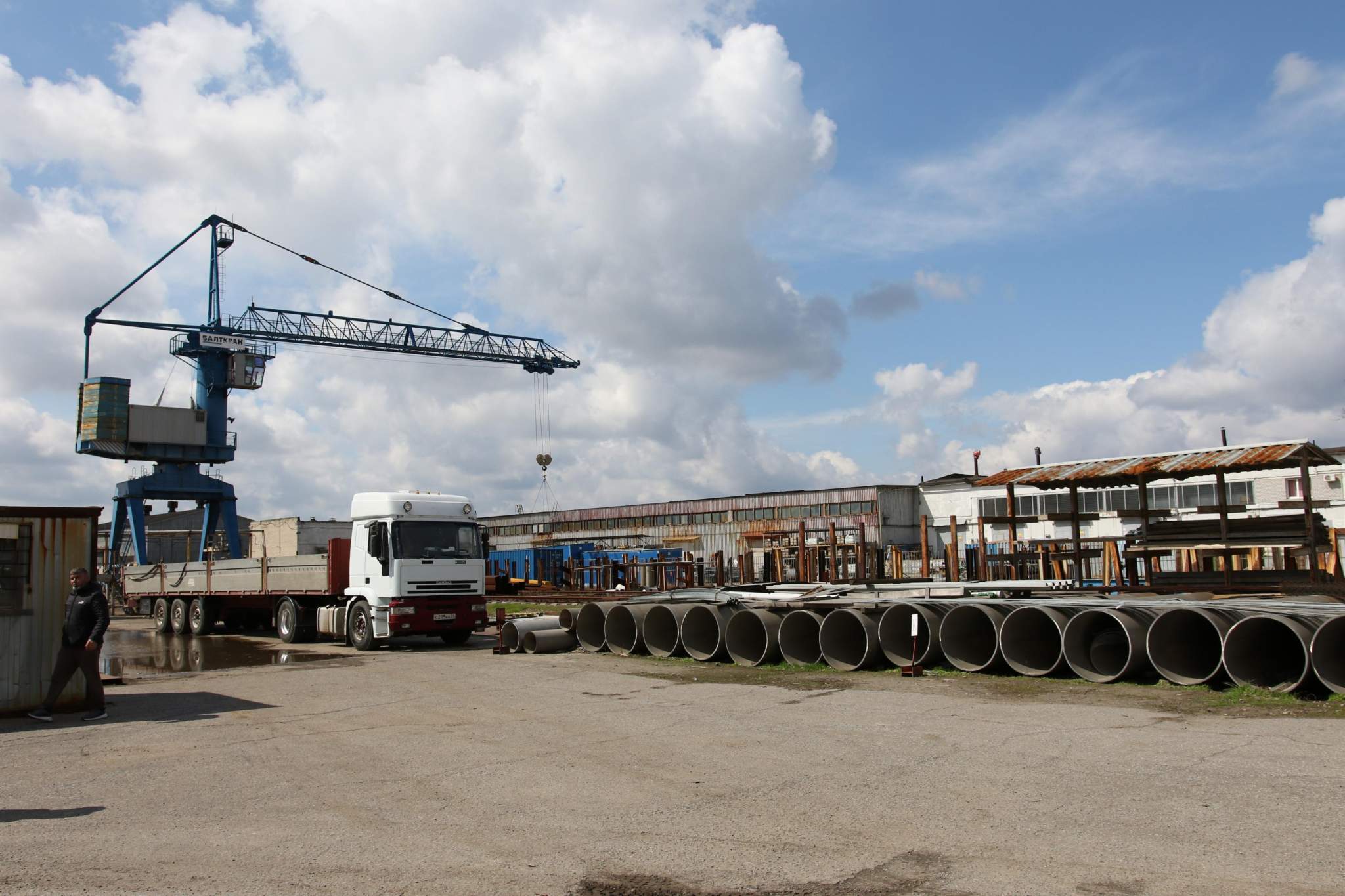 Продам торговое помещение 15501.7 м.кв.