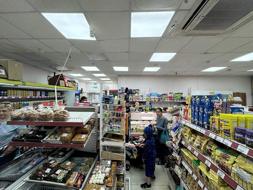 Продам магазин 153.3 м.кв.