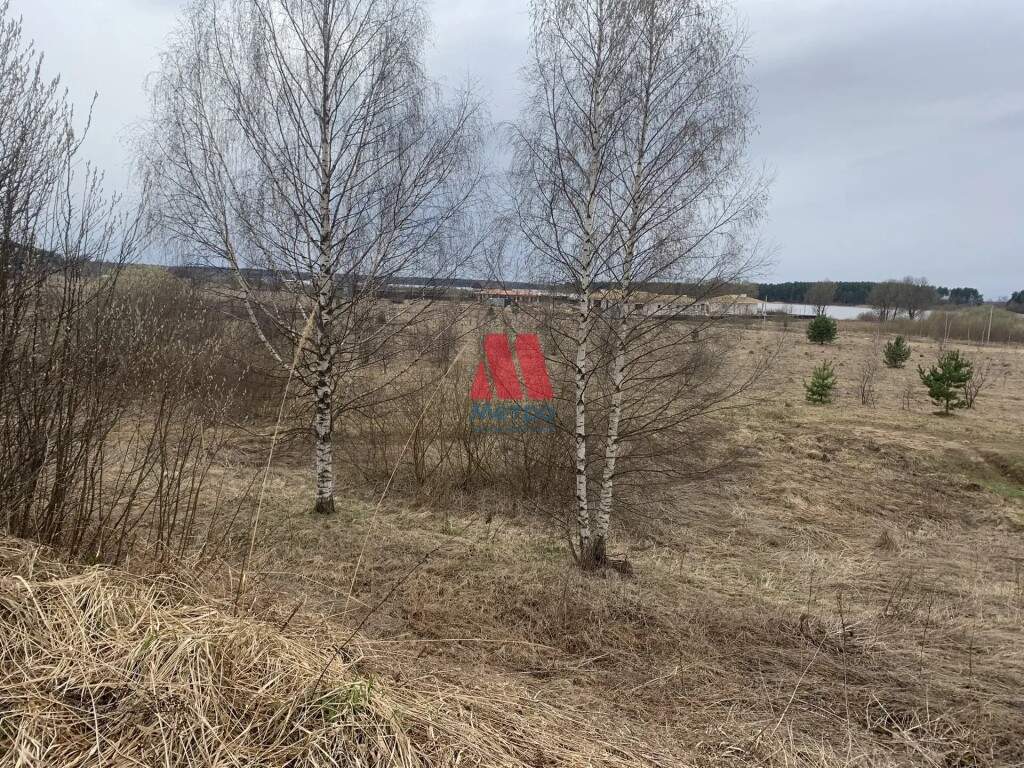 Продам земельный участок 1100 м.кв.