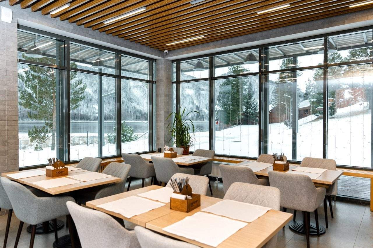 Продам торговое помещение 3057.5 м.кв.