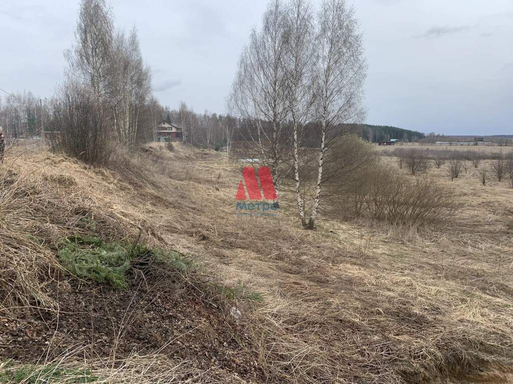 Продам земельный участок 1100 м.кв.
