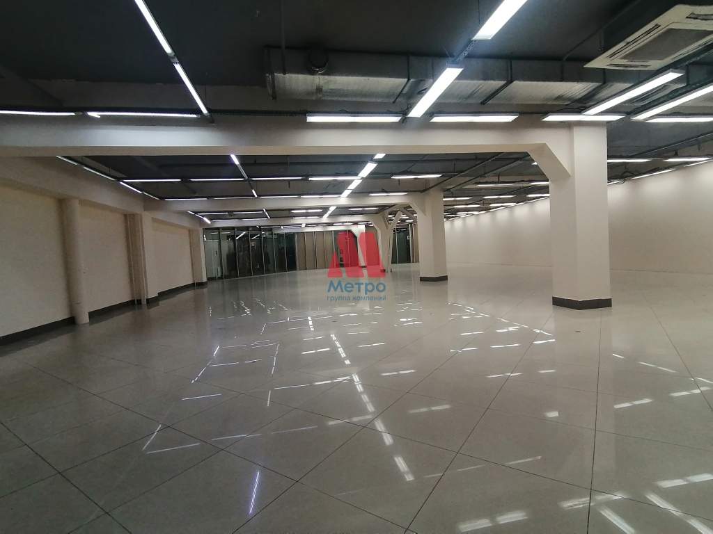 Сдам в аренду помещение свободного назначения 606 м.кв.
