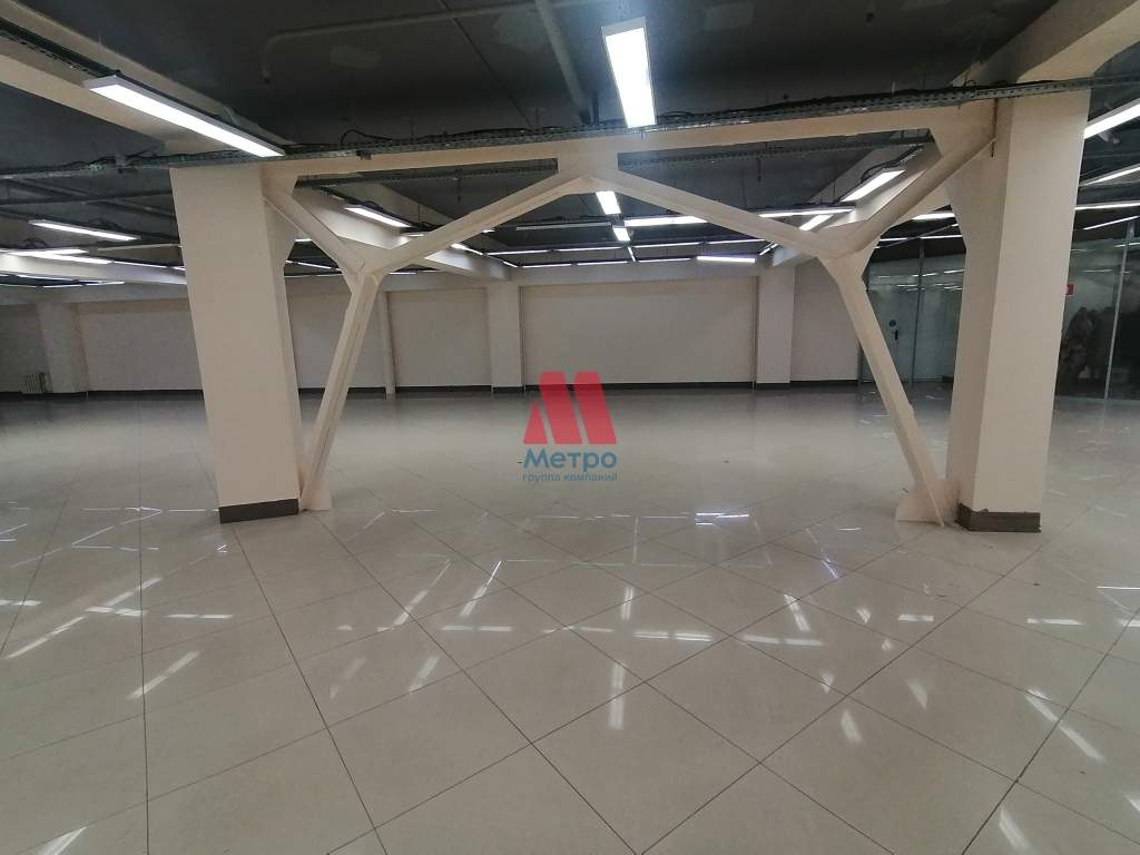 Сдам в аренду помещение свободного назначения 606 м.кв.