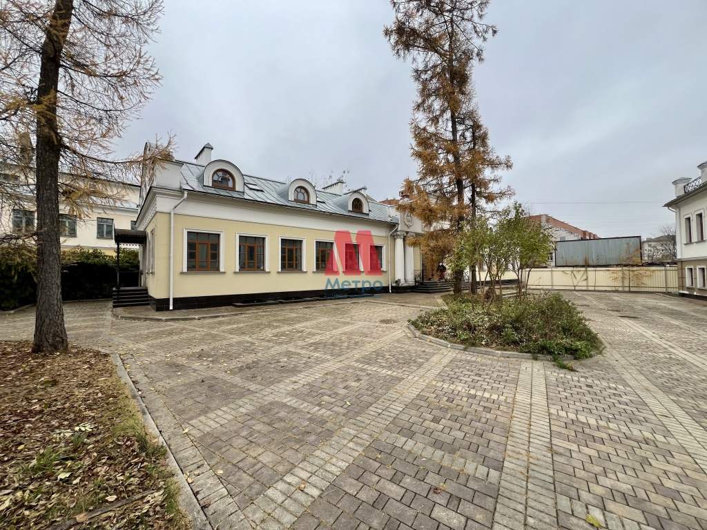 Продам торговое помещение 3500 м.кв.