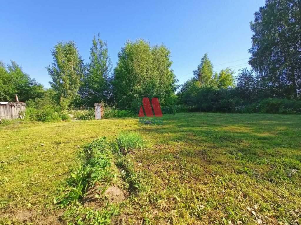 Продам земельный участок 1400 м.кв.