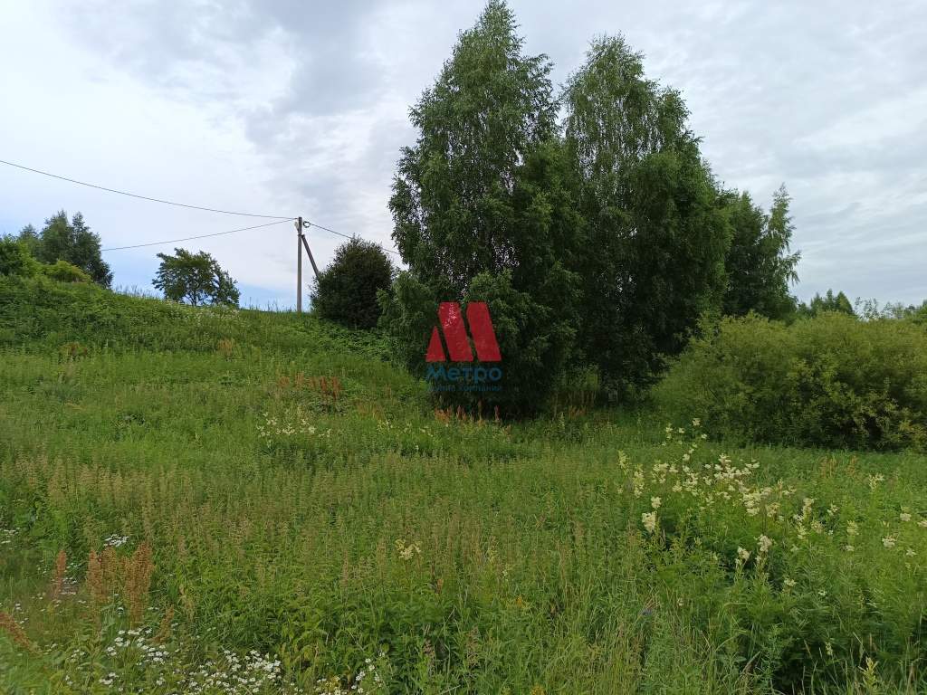 Продам земельный участок 1100 м.кв.