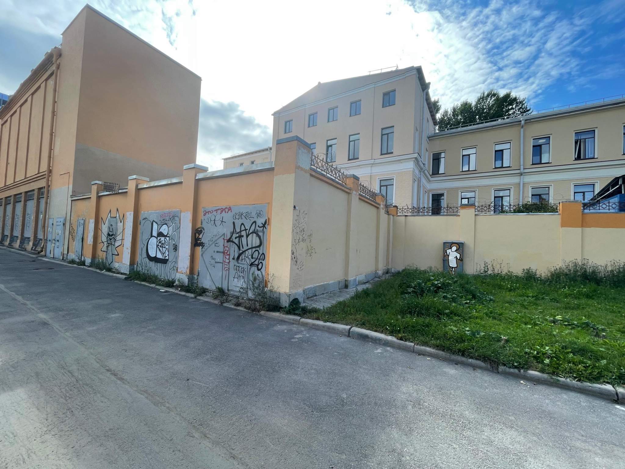 Продам торговое помещение 66.4 м.кв.