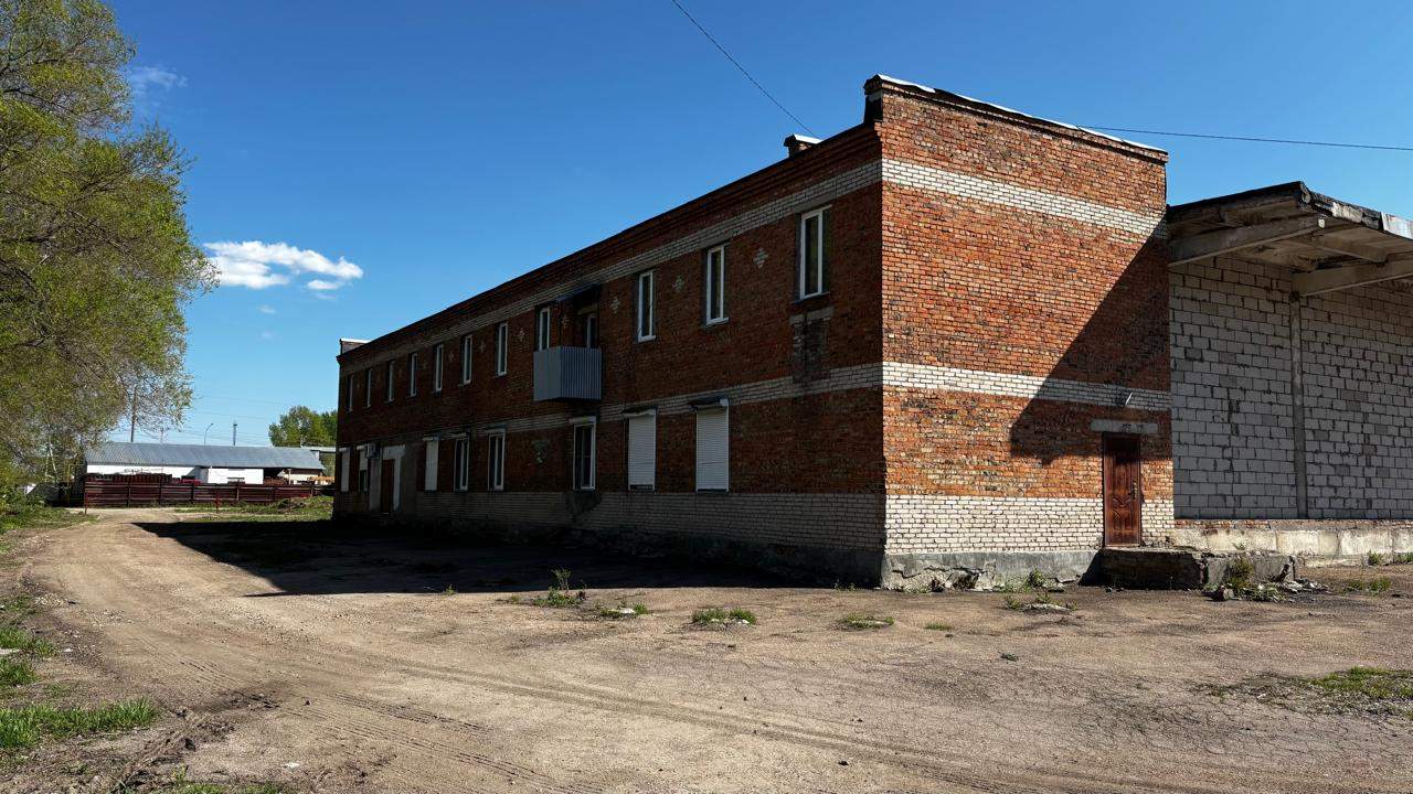 Продам торговое помещение 4717.6 м.кв.
