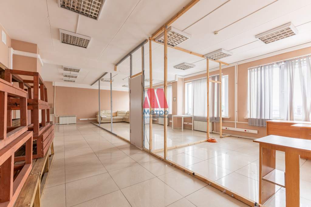 Сдам в аренду офис 173 м.кв.