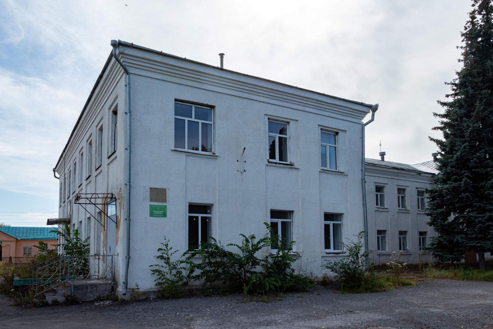 Продам торговое помещение 8304 м.кв.