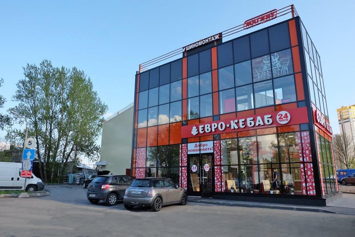 Сдам в аренду магазин 270 м.кв.