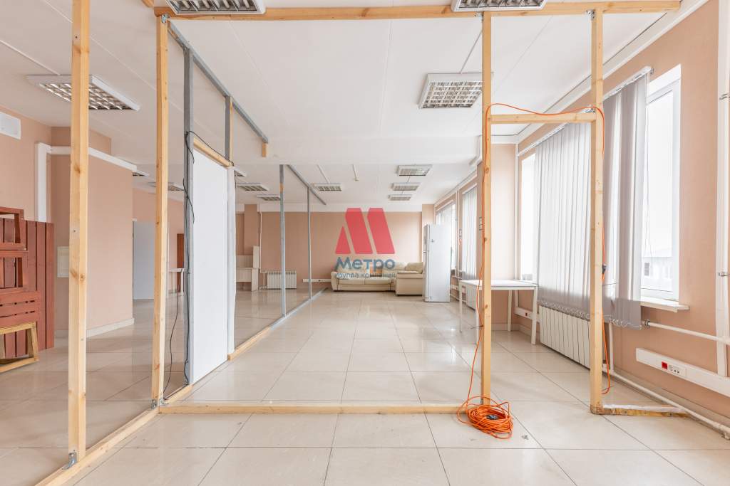 Сдам в аренду офис 173 м.кв.