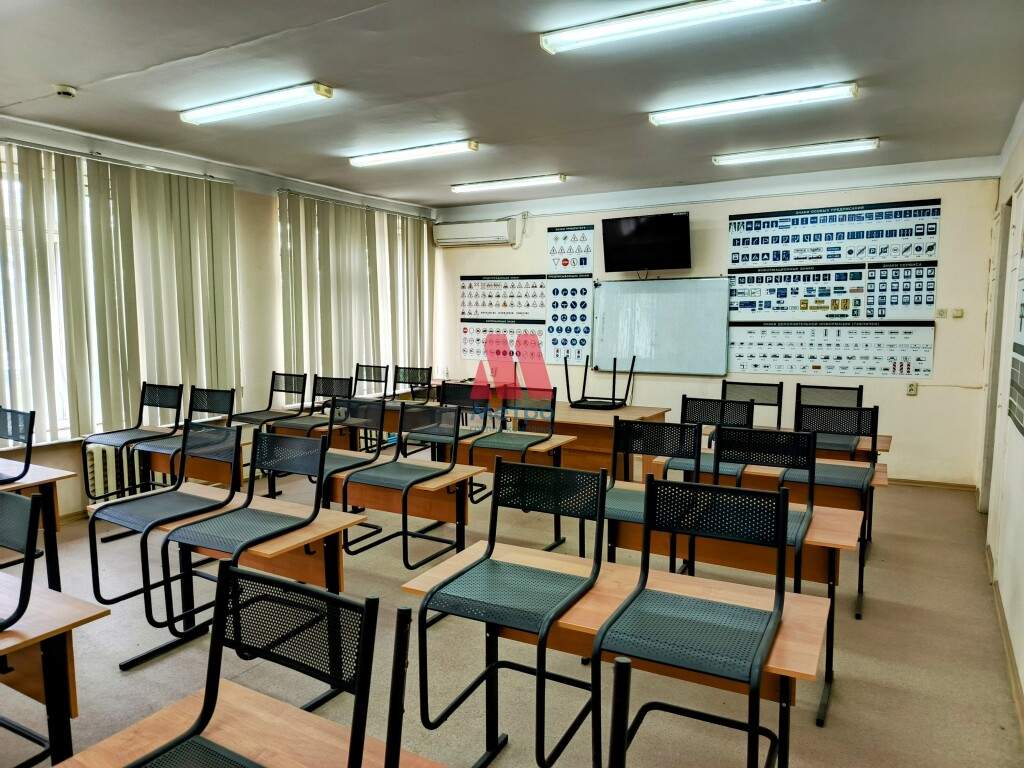 Сдам в аренду офис 52 м.кв.