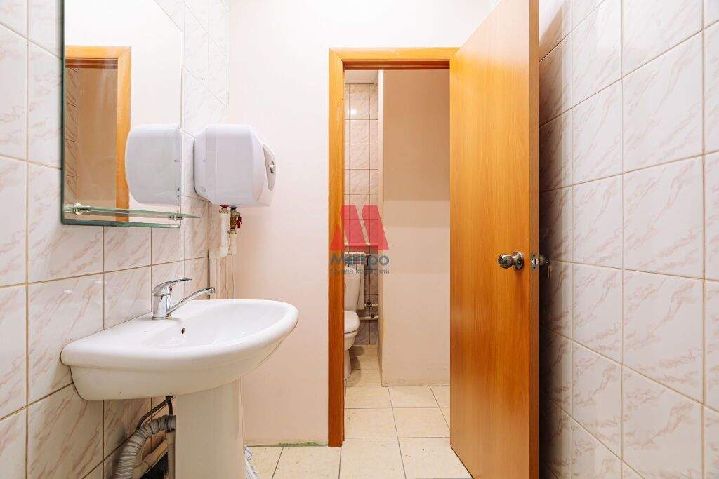 Сдам в аренду офис 320 м.кв.