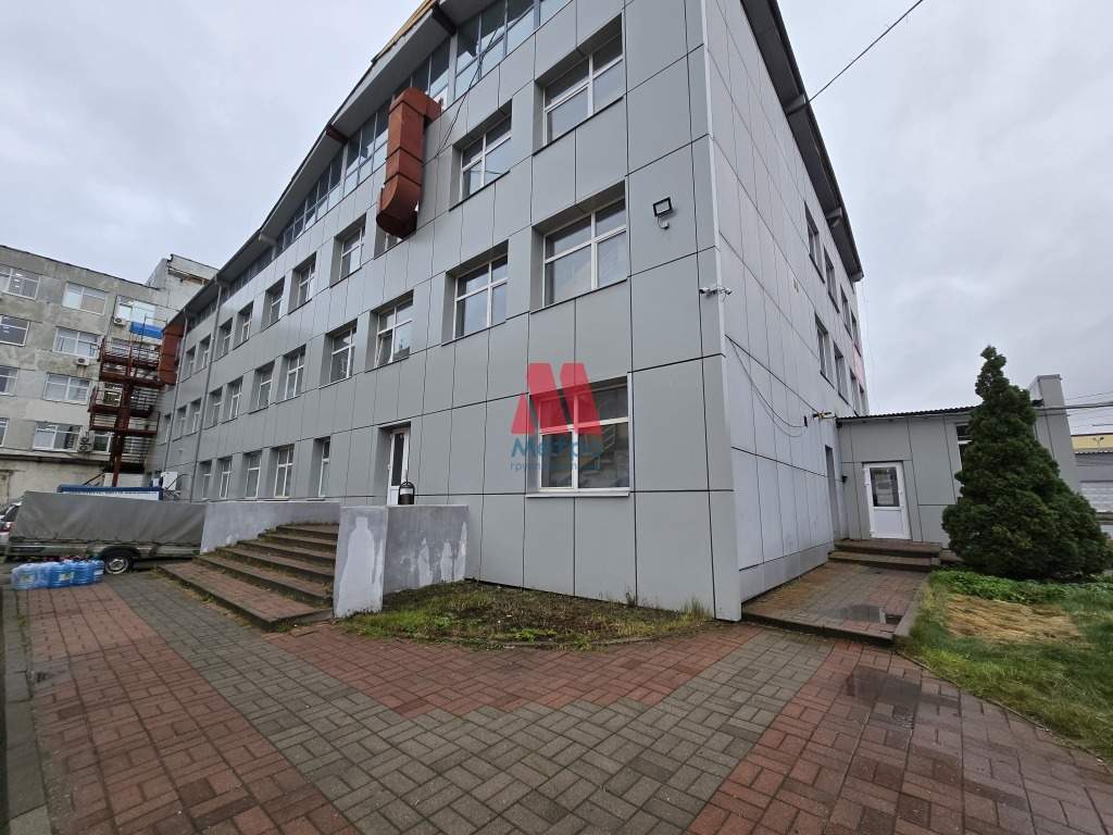 Сдам в аренду офис 225 м.кв.