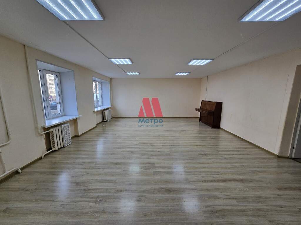 Сдам в аренду офис 200 м.кв.