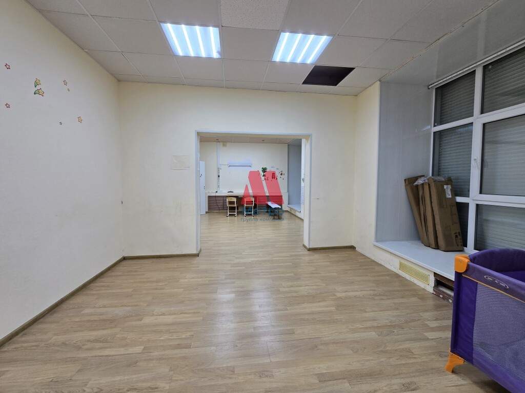 Сдам в аренду офис 200 м.кв.
