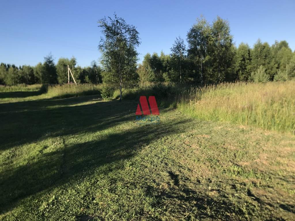 Продам земельный участок 1000 м.кв.