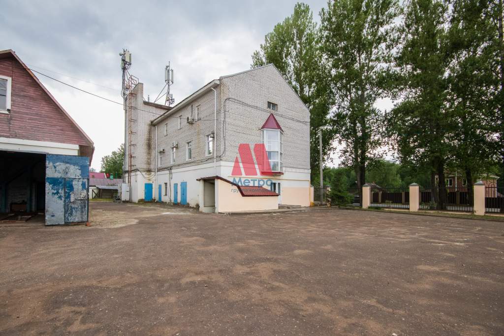 Сдам в аренду магазин 90 м.кв.