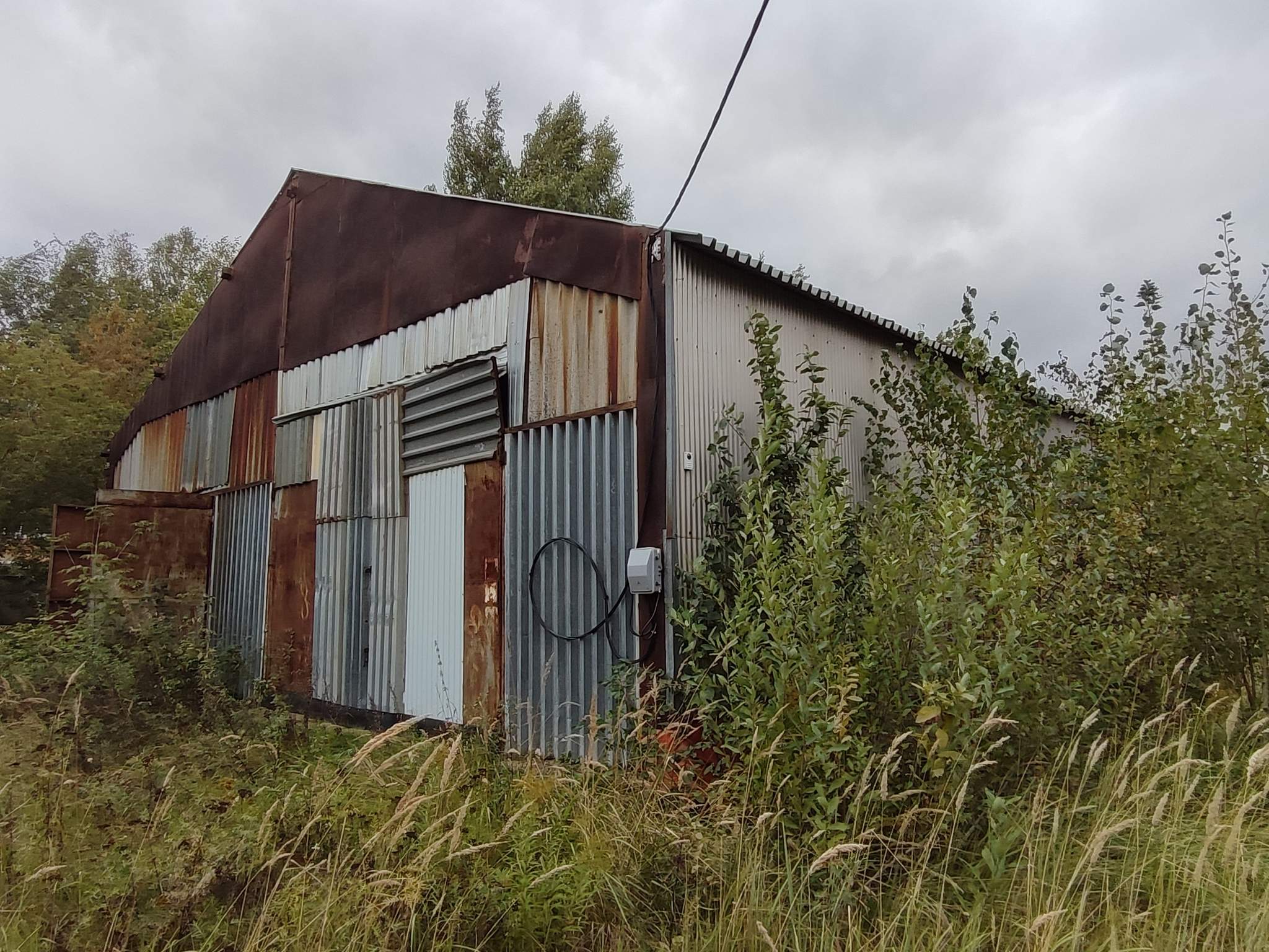 Продам торговое помещение 955.5 м.кв.