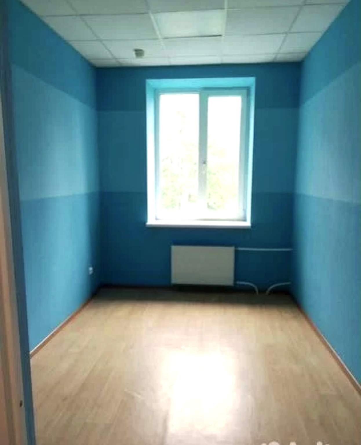 Сдам в аренду торговое помещение 400 м.кв.