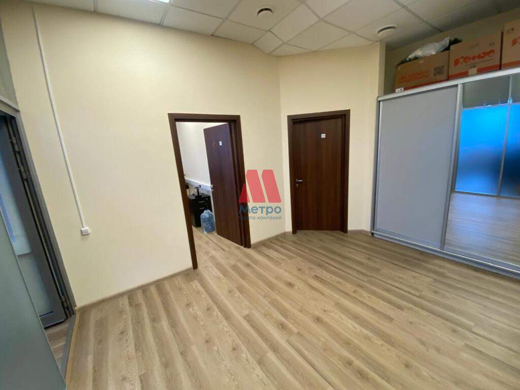 Сдам в аренду офис 77.5 м.кв.