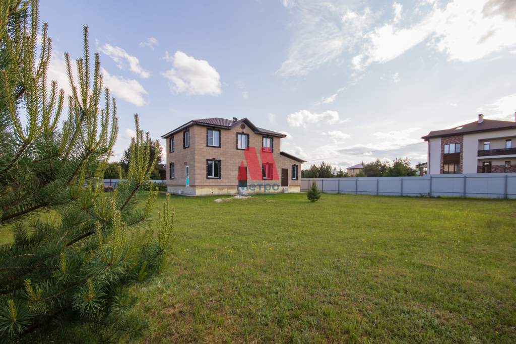 Коттедж на продажу в селе Диево-Городище, Никольская улица фото №1