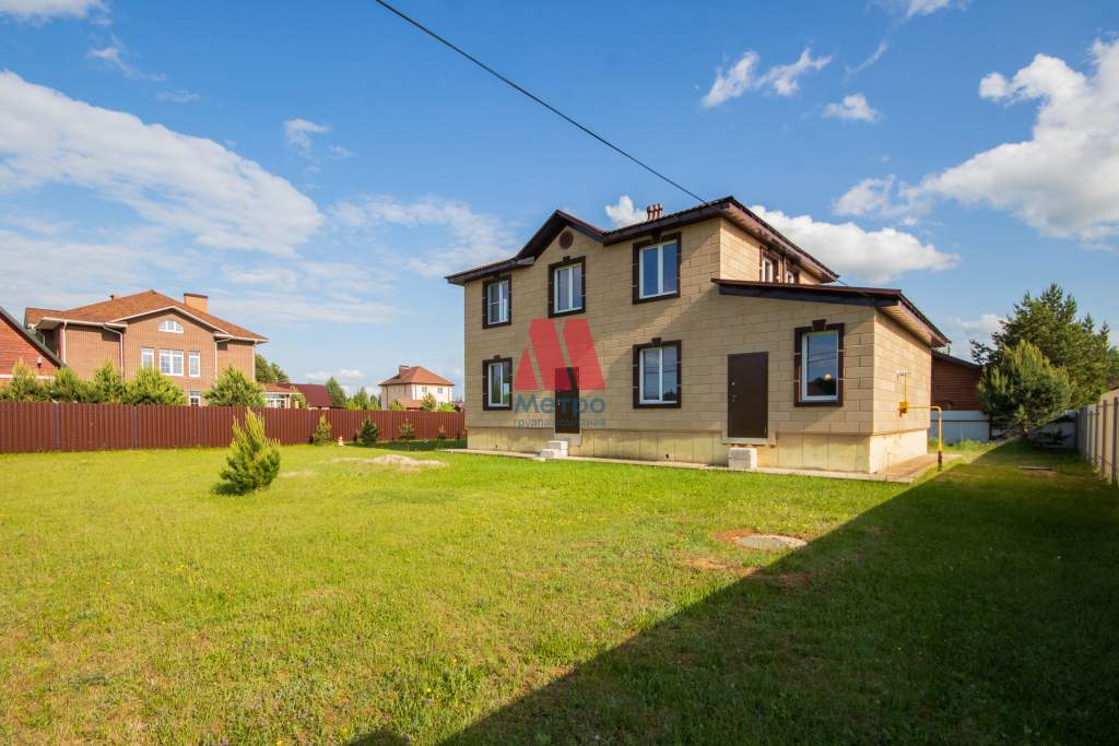 Коттедж на продажу в селе Диево-Городище, Никольская улица фото №0