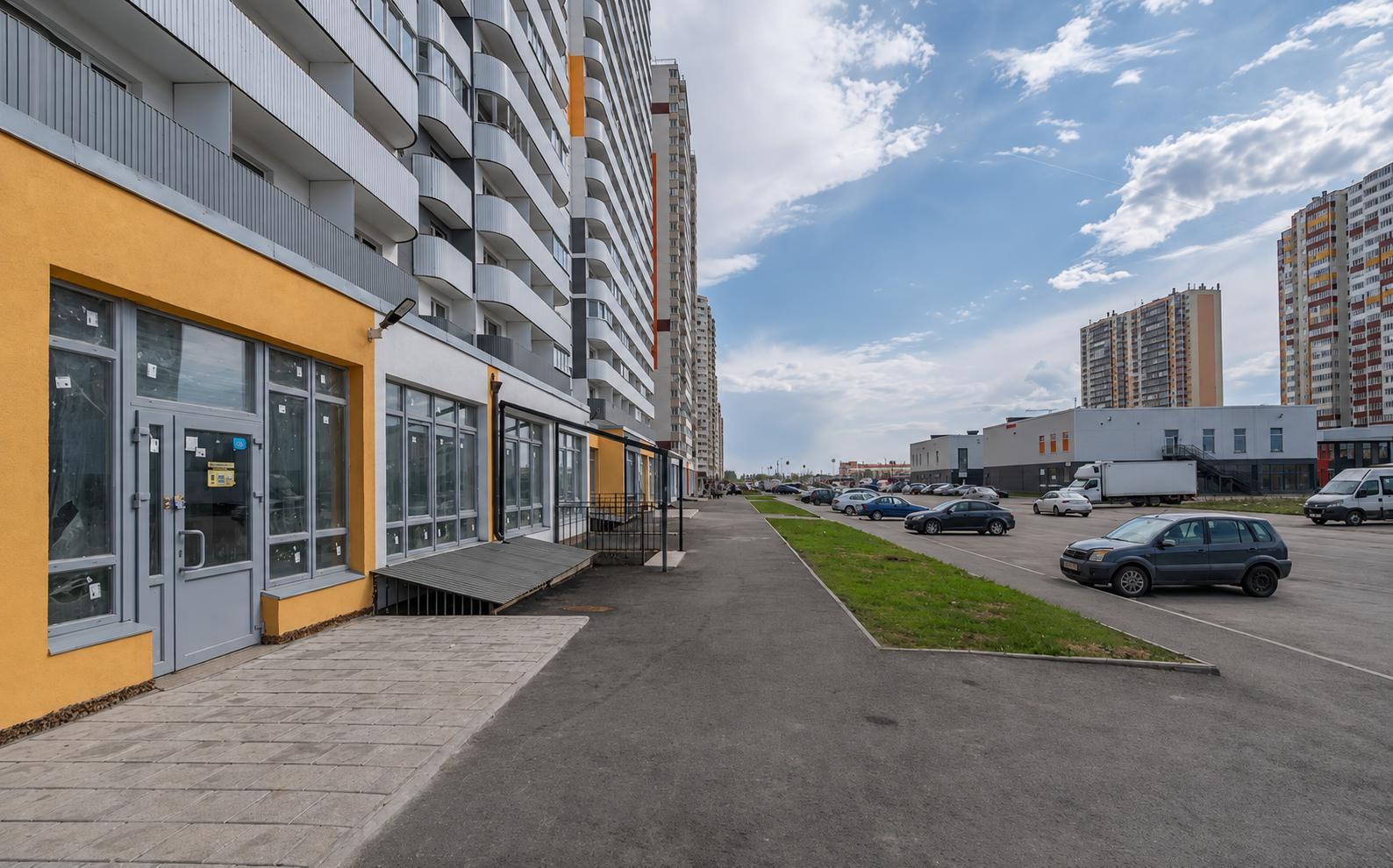 Сдам в аренду помещение свободного назначения 303.8 м.кв.