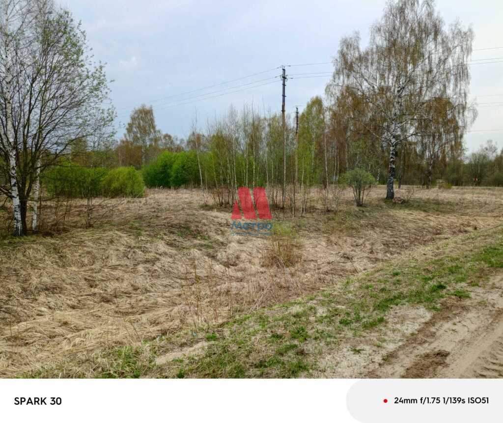 Продам земельный участок 1000 м.кв.