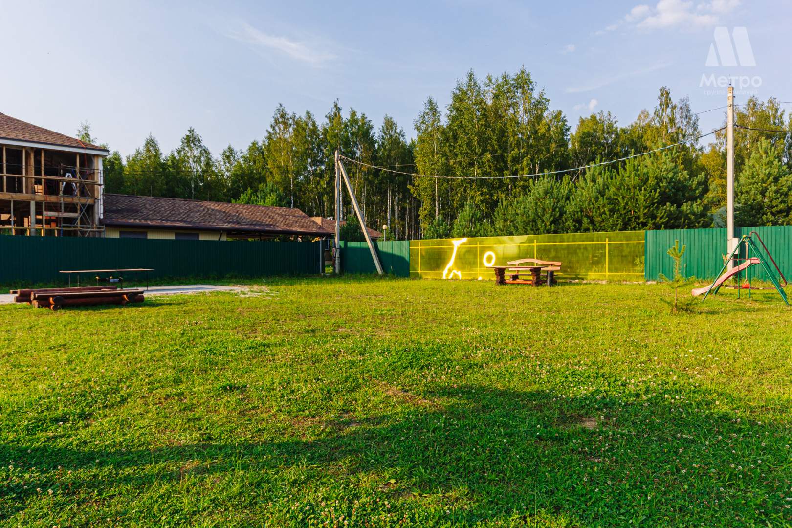 Продам земельный участок 2500 м.кв.