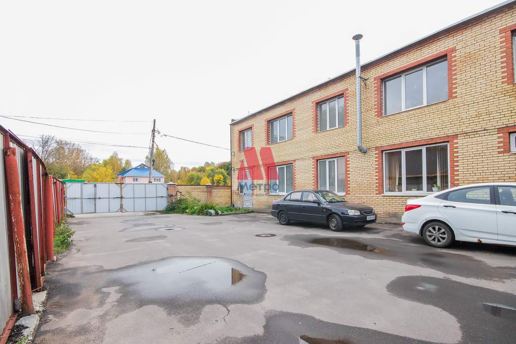 Сдам в аренду помещение свободного назначения 556.1 м.кв.