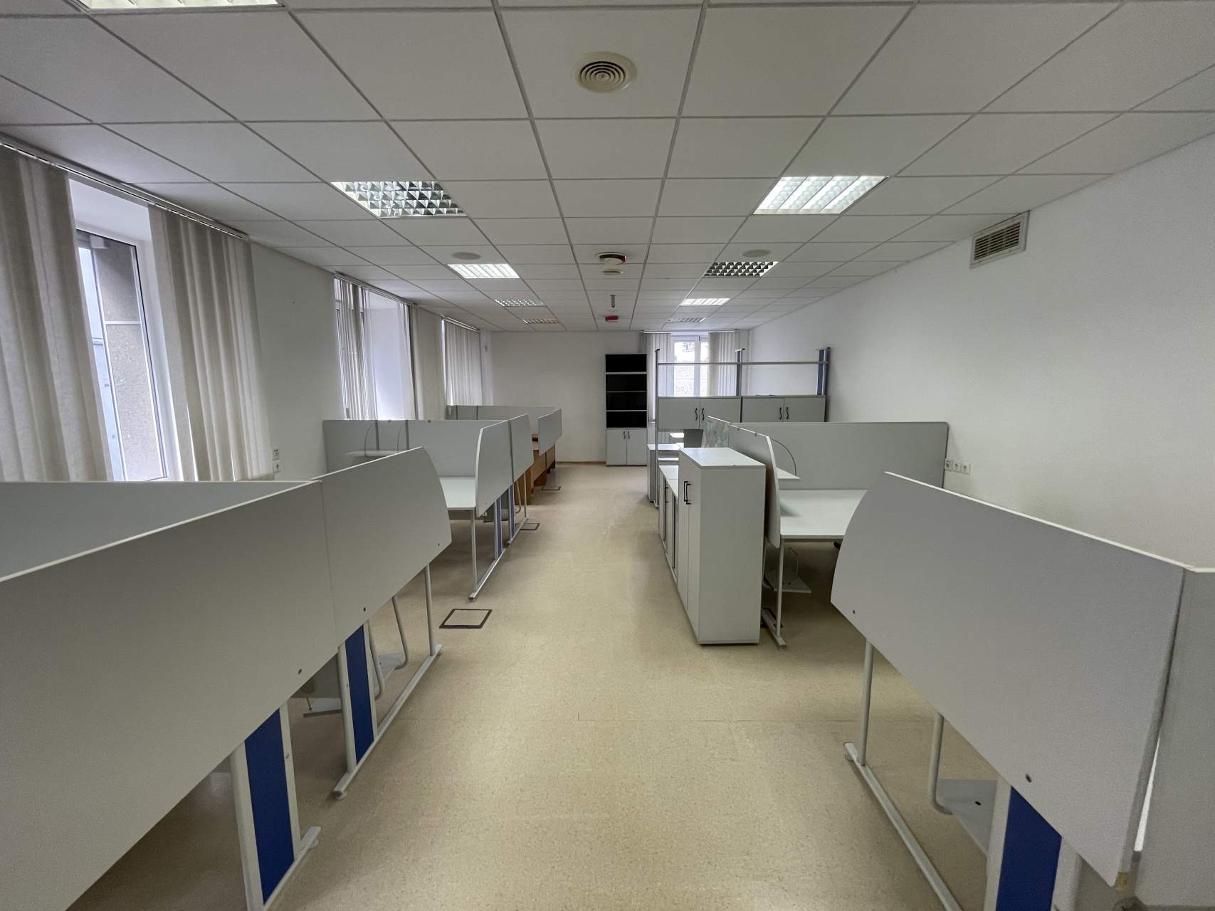 Продам торговое помещение 2395.7 м.кв.