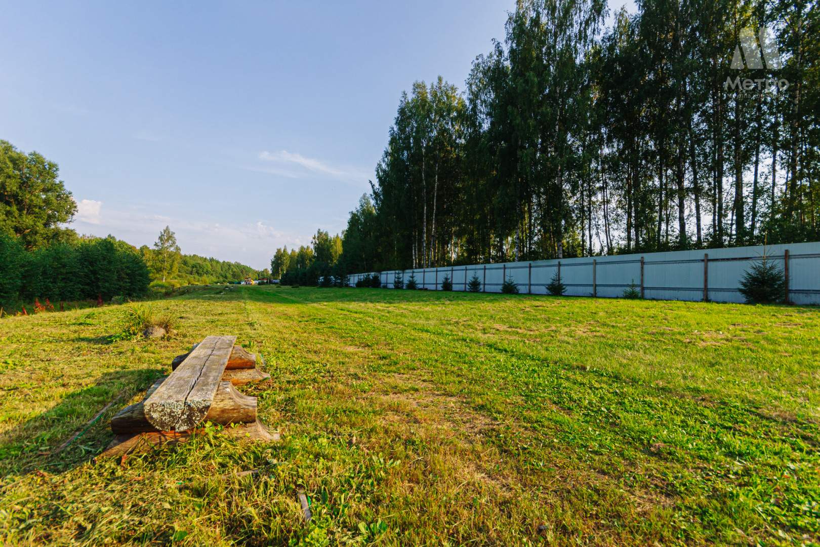 Продам земельный участок 2500 м.кв.