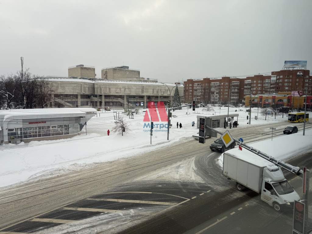 Сдам в аренду офис 162.4 м.кв.