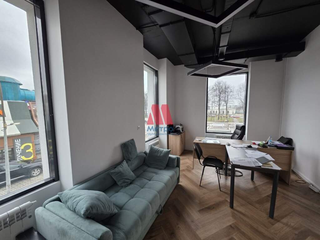 Сдам в аренду офис 200 м.кв.