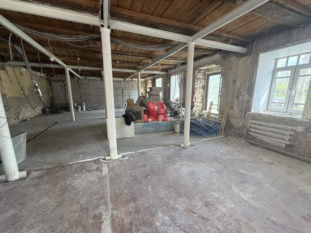 Сдам в аренду магазин 1000 м.кв.