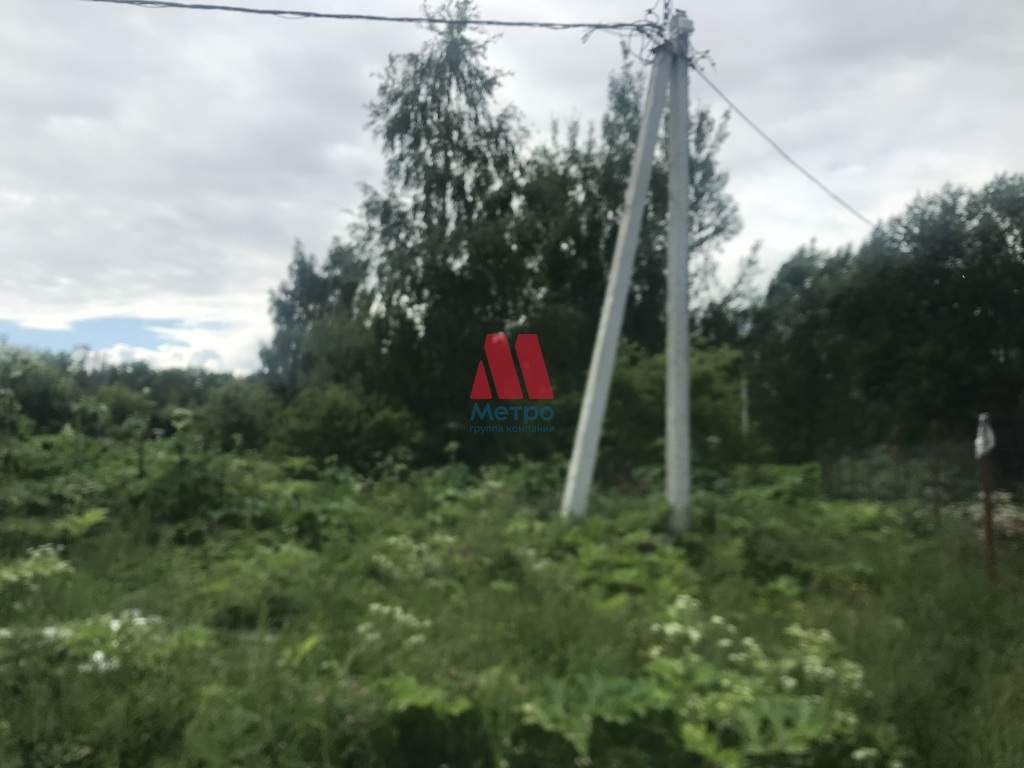 Продам земельный участок 600 м.кв.