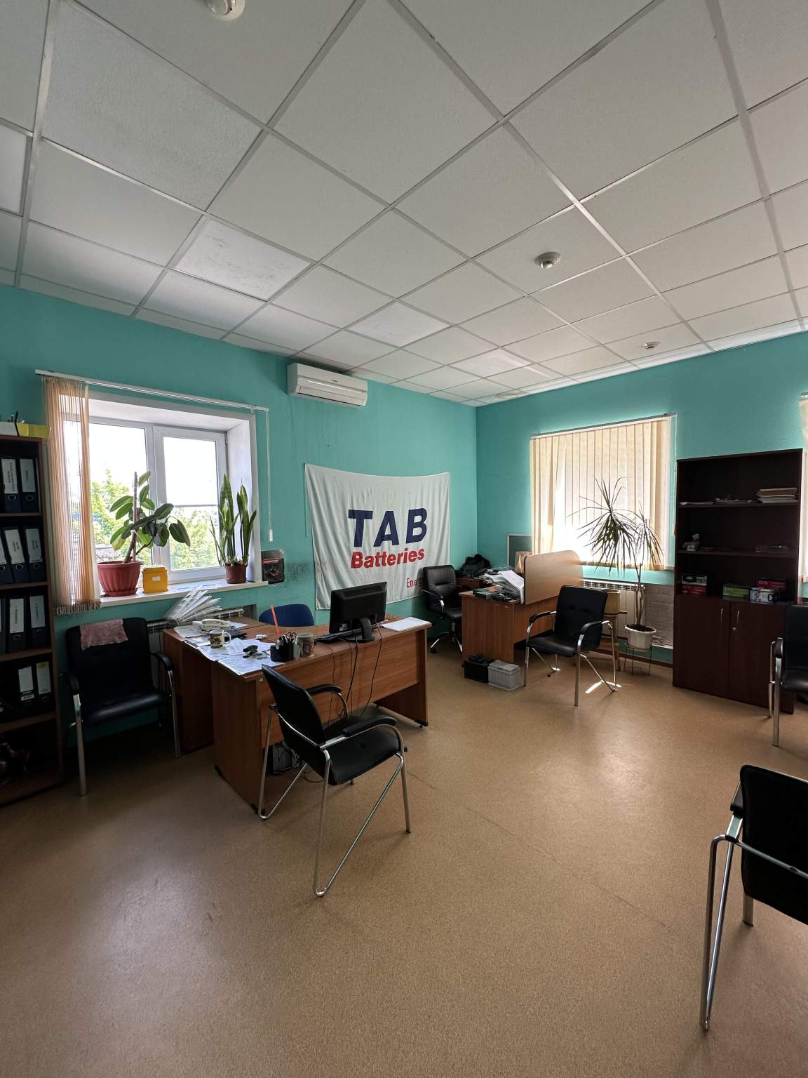 Продам офис 389 м.кв.