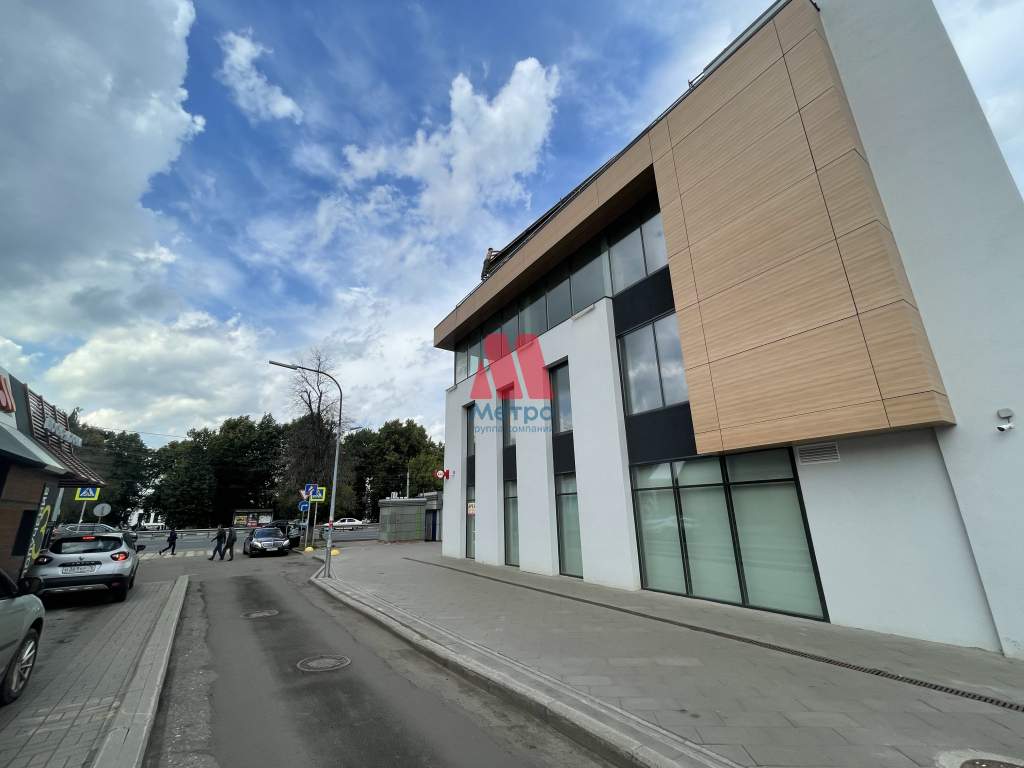 Сдам в аренду офис 200 м.кв.